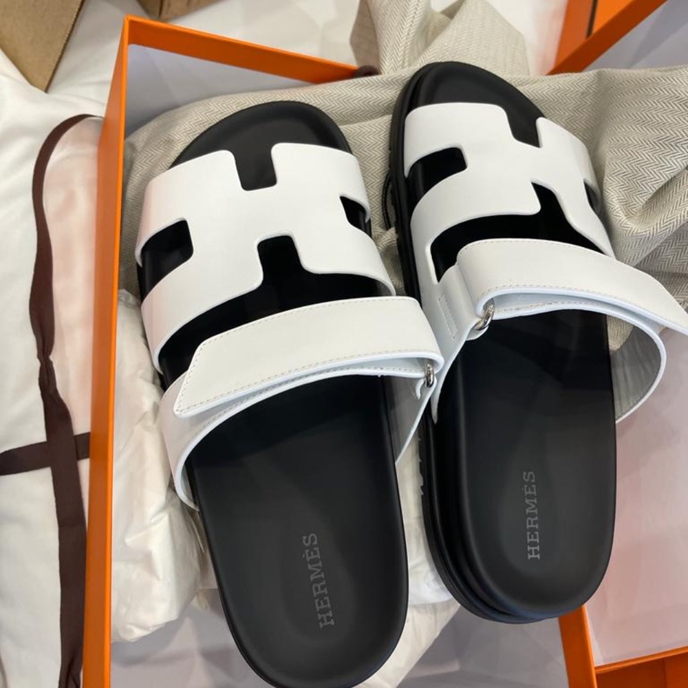 White Hermès sandals brand new - Picture 2 of 2
